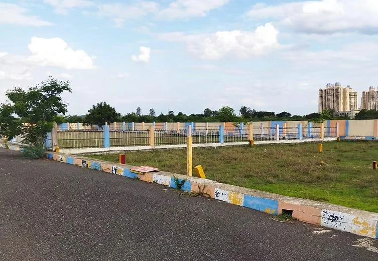 Daffodils Exotica plots for sale in Oragadam